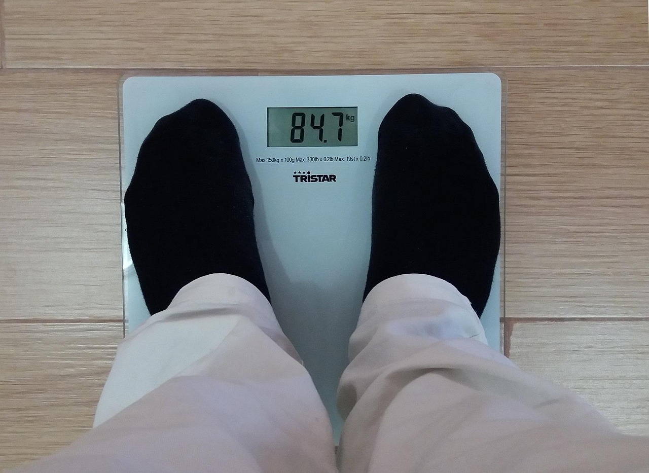 最新肚子疼成因解析与防治策略，预防、应对方法及视频资源探究