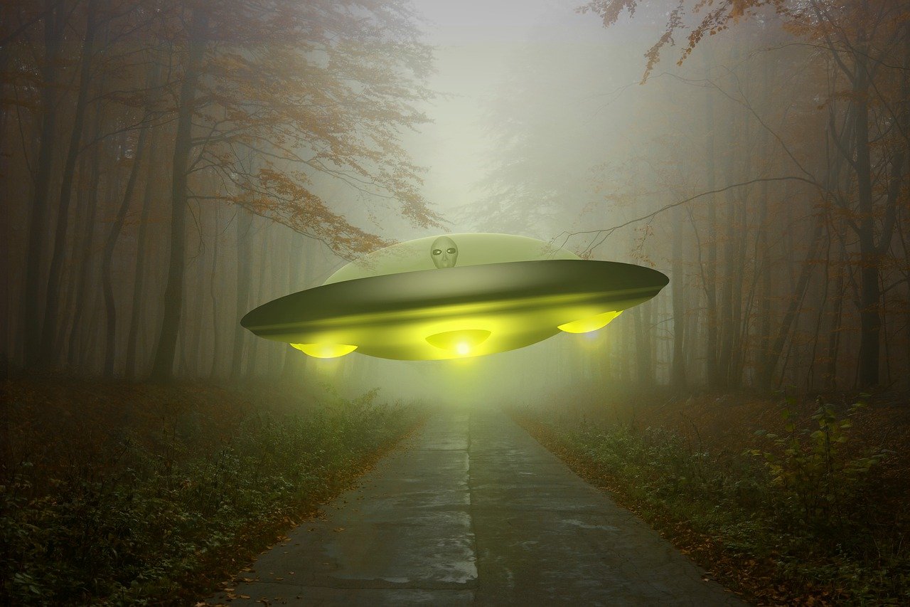 揭开未知世界的神秘面纱，最新UFO奇闻揭秘！