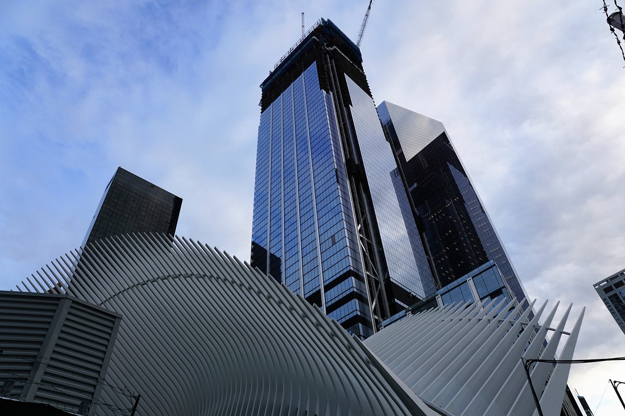 建筑钢材价格深度解析，市场现状、未来趋势及每吨价格探讨