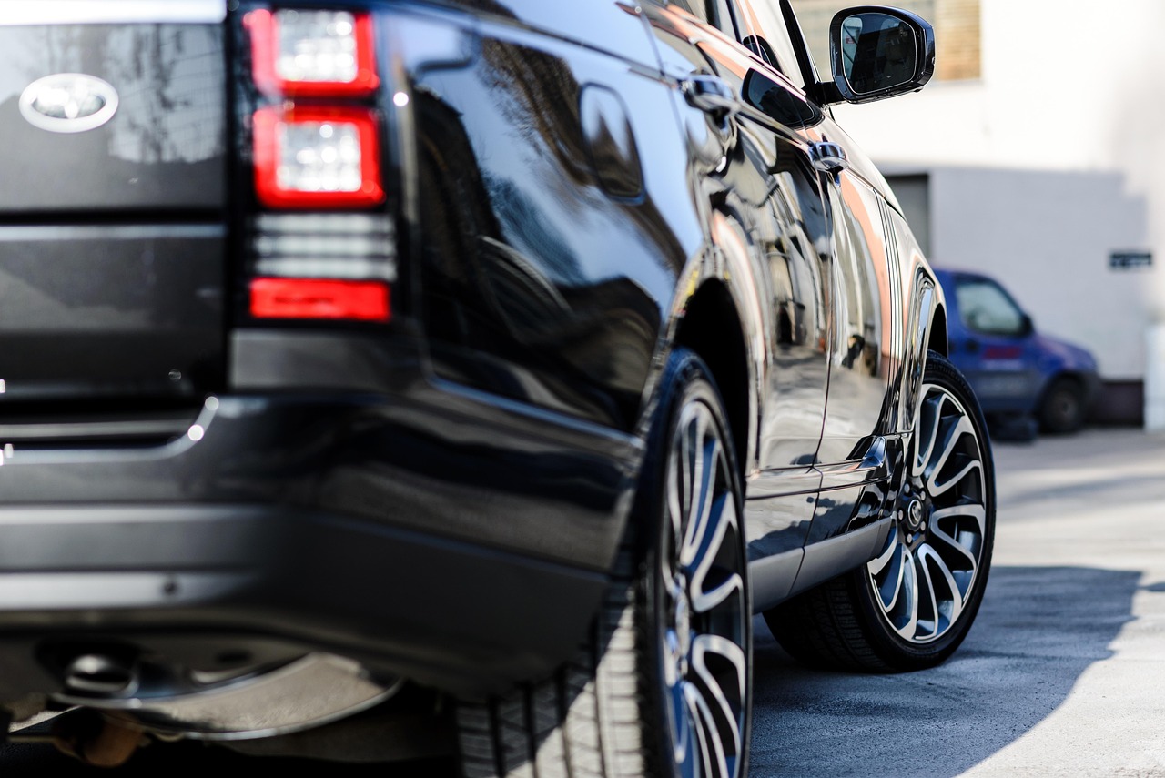 最新小型SUV，时尚、实用与科技的完美融合